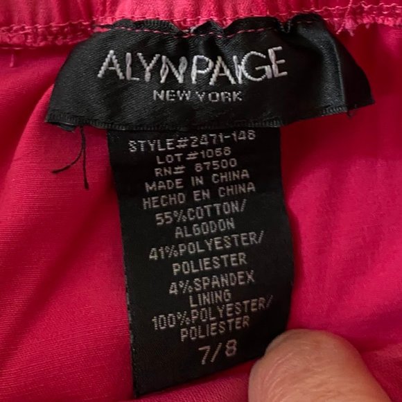 Cuffed Sleeveless Short Jumpsuit - Picture 3 of 4